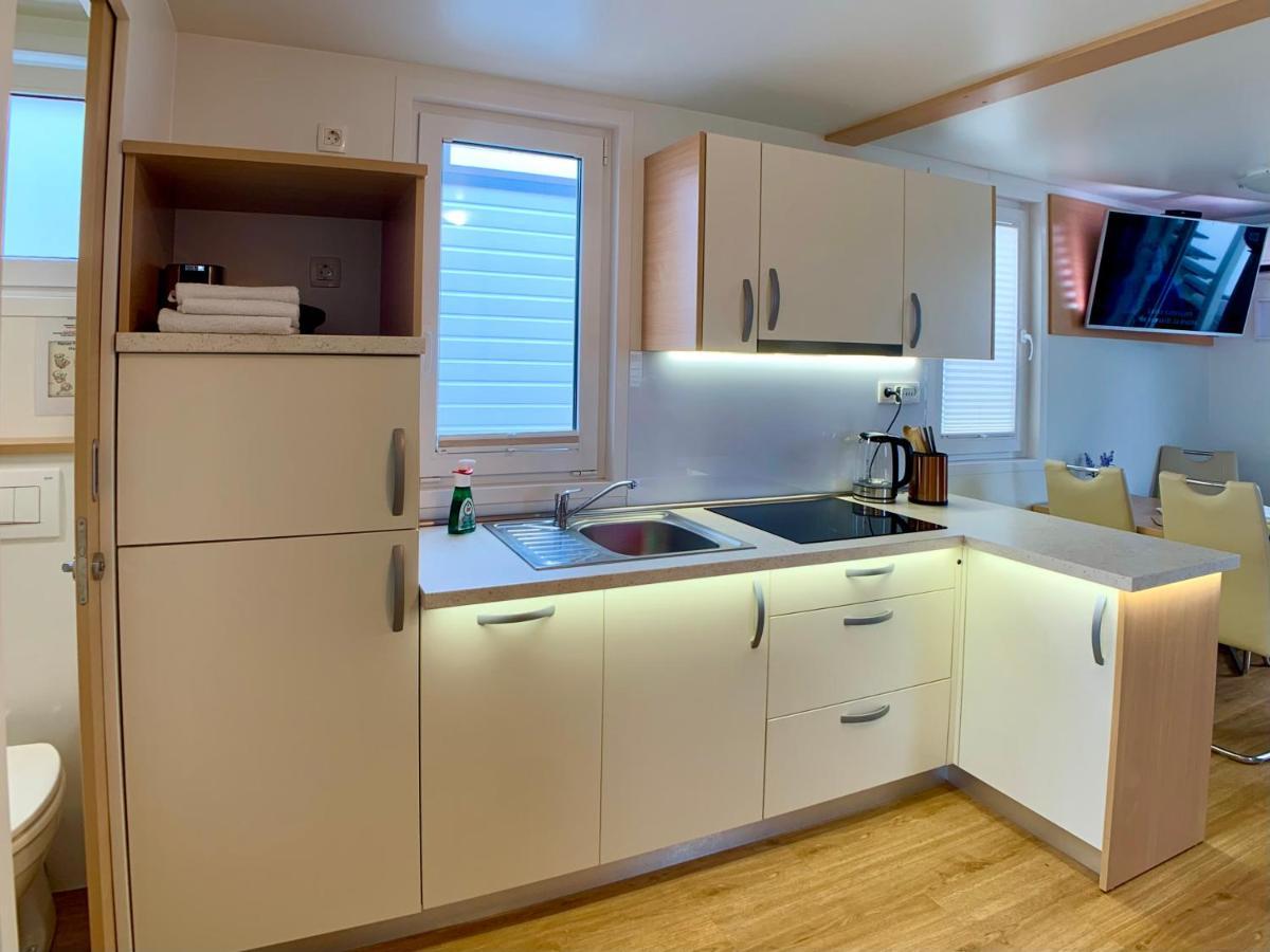 Bellavista Houseboat Apartment Portorose Buitenkant foto